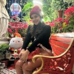 Sakshi Agarwal Instagram - Christmas Eve is a night of anticipation, magic, and the glow of cherished traditions. Embrace the spirit of joy and share the warmth of the season with those you hold dear. . #christmasdecor #christmastree #christmasdecorations #christmaseve #santaclaus #sakshiagarwal #christmaslights #darjeeling #darjeeling_diaries Darjeeling
