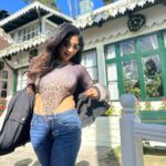 Sakshi Agarwal Instagram - Good Morning Darjeeling✨✨ . #darjeeling #instatravel #sakshiagarwal #holidaymagic #christmastime #sakshiagarwal The Elgin, Darjeeling, Heritage Resort & Spa - Since 1887
