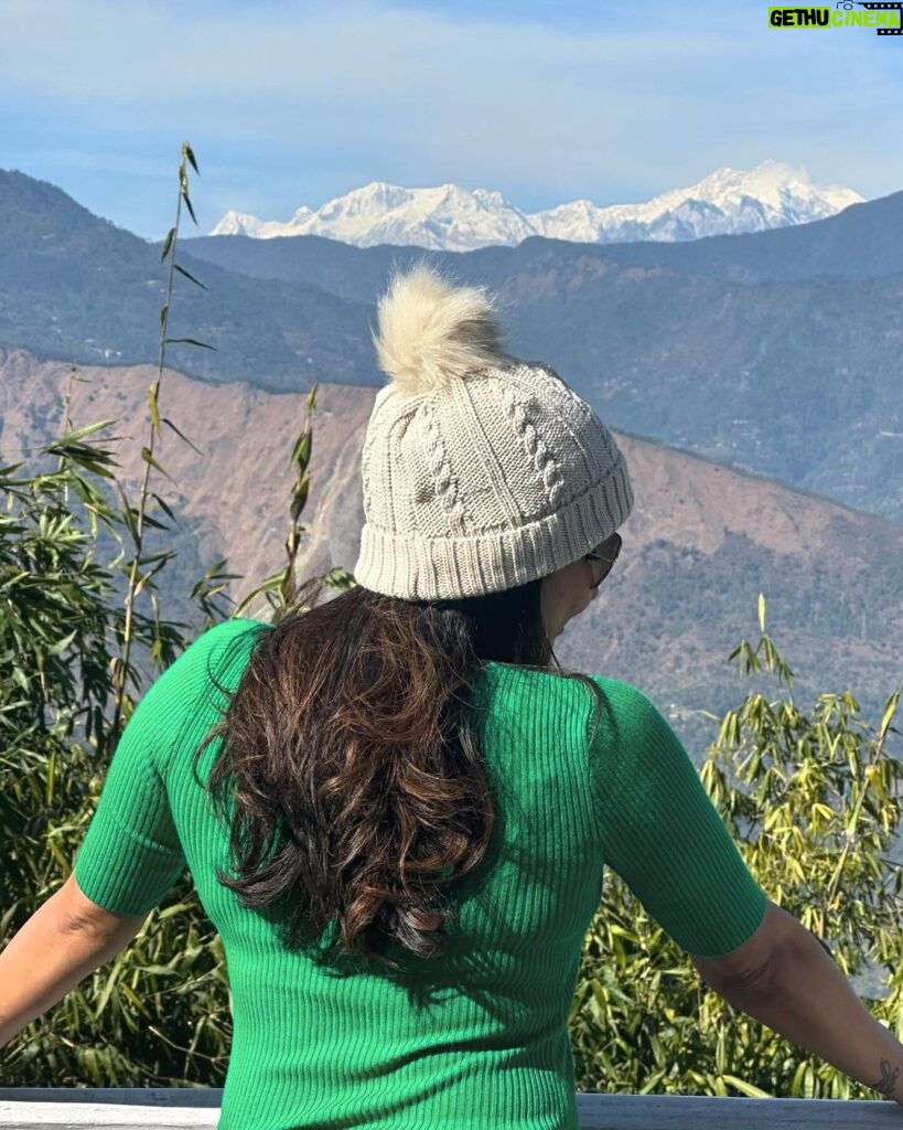 Sakshi Agarwal Instagram - Lost in the ethereal embrace of nature’s masterpiece, where reality and dreams intertwine. . #kanchenjunga #sikkim #kalimpong #travelawesome #instatravel #instalove #instadaily #instagood #sakshiagarwal #kollywood Gangtok, Sikkim
