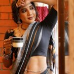 Sakshi Agarwal Instagram - Saree swag turned up, heating things up one drape at a time. 🔥 #sareeheat . Photography : @en.nizharpadam Make up : @murugeshmakeup_hair Hair : @elegant_bridalstudio Outfit : @thanvi_boutique Jewellery : @chennai_jazz Location : @Praku1989 @ecrbeach Chennai, India
