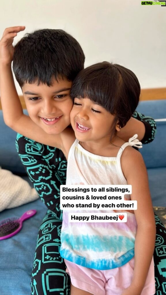 Sameera Reddy Instagram - Happy Bhaubeej ❤🥹Gratitude for this bond✨ #brothers #sisters #family
