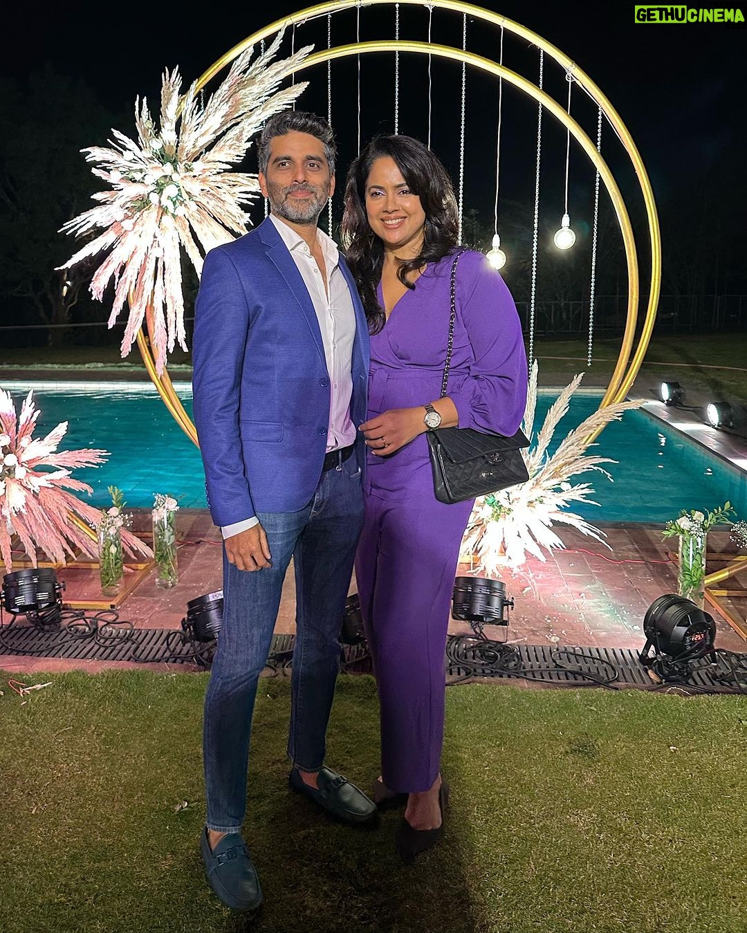 Sameera Reddy Instagram - Pic 3 got me emo🥹Decembering ✨