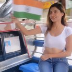 Sana Sultan Instagram - Phir bhi Dil Hai Hindustani 🥰🇮🇳 True essence of being a hindustani.. A True Indian.. No matter where ever u go, u can bring Indian out of india but you can never bring india out of an Indian! 💯 Proud to be an indian🇮🇳 Happy Independence day u lovelies🧡🤍💚