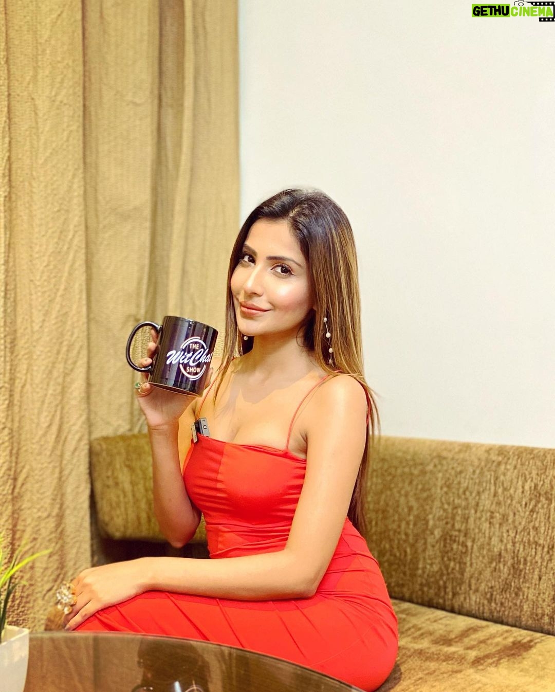 Sana Sultan Instagram - And Alhumdulillah another Win🏆Thank u soo much Times for Awarding me as “Consistent Performer of the Year”🥹✨❤️ I love this Tiltle cuz it does justice to the consistency we have been showing in work with back to back projects, the biggest of all coming soon✨🔥 Thank u God… Thank u Universe..🙏🏻❤️ Thank u to all my beautiful people who always support me, We have got this, Sana Sultan on the way for more💪🏻❤️ P.s : Also, big thnx to Times for considering me of so much worth for this valuable interview where u feature all renowned personalties 🙏🏻Had great time, Shukriya💕 Mumbai - City of Dreams