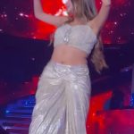 Sana Sultan Instagram - Shukriya Dubai for such a massive response 🤩& soo much Love! ❤️Absolutely loved performing Live for such an amazing Audience! Had to perform on this song too🤪🥰 I felt honoured to share same stage where so many legends had performed. Really grateful. Thank u God.. Thank U Universe✨🤍🔥 Kudos to many such events coming soon.