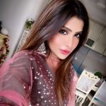 Sana Sultan Instagram - Chand teri roshni ka halka sa ik saya hai 🌙
