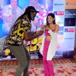 Sana Sultan Instagram – This shoot was so much fun on the latest catchy track “Oh Fatima” featuring @chrisgayle333 @arko.pravo.mukherjee 

OH FATIMA Out Now 🔥

#ohfatima
#ArkoxChrisGayle #Arko #ChrisGayle #NewSong #sanasultan #sanasultankhan 

@arko.pravo.mukherjee
@chrisgayle333
@arunsjsingh
@elite.sports.m
@freakout_ent

@nishant.dayal
@ramjigulatiofficial
@ssubsingh 
@dhartigulati

@rhsharma504

@shankarabhishek

@coloristsandy

@myqyuki
