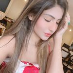 Sana Sultan Instagram - Touched down Sydney & first thing i wanna do is find a good restaurant that satisfies my hunger pangs🤤 Found this multi-cuisine restaurant @rioxscotchandspice as per my need that includes Brazilian, Indian, Chinese, Continental and much more. I chose indian for the day🥰 So yeah just got started with Australia but Good food is a priority ofcourse🥰❤️ Sydney, Australia