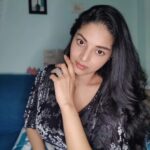 Sanam Shetty Instagram - Advice can come from the wise.. also from an enemy in disguise! Know the difference. . . Outfit @coolclub_chennai #fridaythe13th #tgif