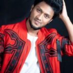Sanam Shetty Instagram – Happy go lucky chap.. #sandymaster replacement uh! 
Morning dance will be fun🕺
Welcome @manichandra_official #contestant7
#BBTamilSeason7 #biggbosstamil7 
@disneyplusHSTam @vijaytelevision
@littletalksmedia #vimarsanam