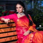Sanam Shetty Instagram - Be good. Do good 💗 Happy #vijayadashami to you and your family 🌼 . . Clicks @crackjackphotography Muh @ratnamakeupartist Organised by @shamini_shankar_official Event @parasriazahmed1 Jewellery @chennai_jazz #happydussehra #festivities #indian #pattusaree #ranipink
