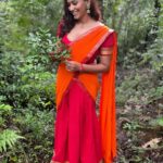 Sanjana Singh Instagram – At shooting 
movie name : Nalladhu sei 
Director name : kalimuthu Sir 
Producer : Sri karupar films 
Hero name: R Rahul Raj @rahulregi20 
Location: Megamalai tiger reserve forest 
costume Designer : @sidneysladen ❤️