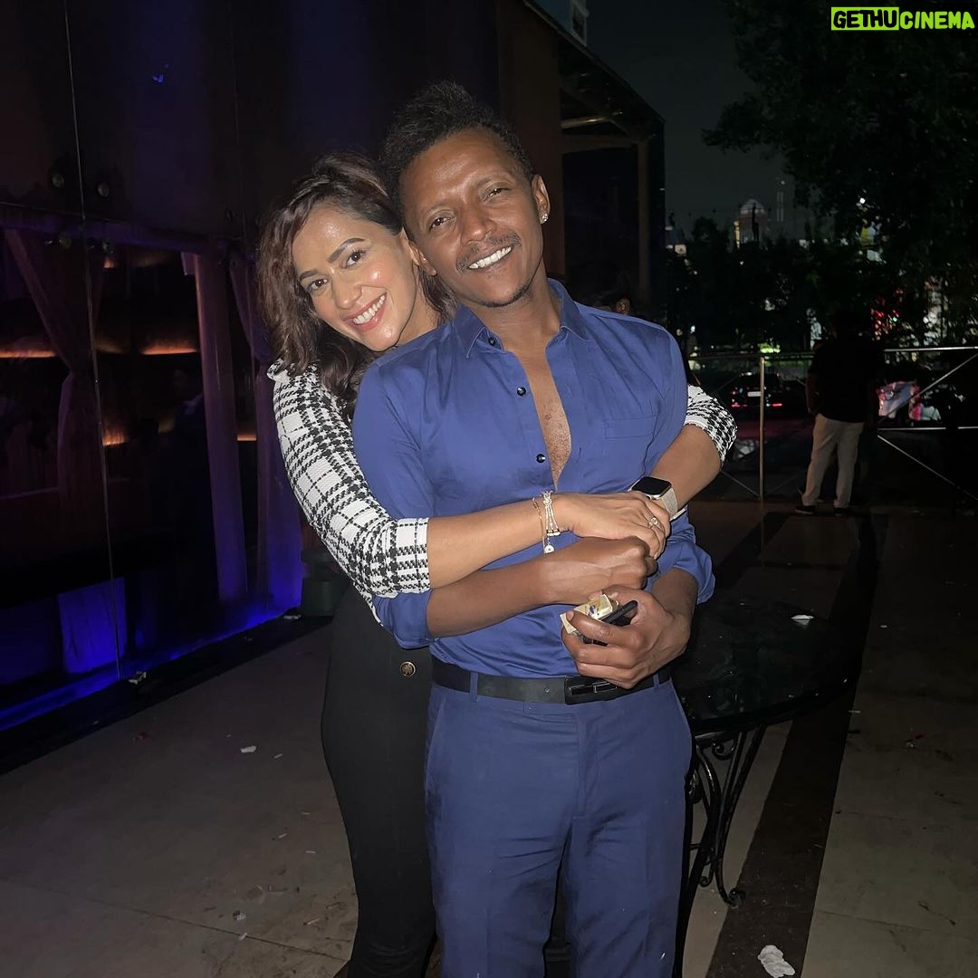 Sanjana Singh Instagram - Wishing a phenomenal birthday to my extraordinary best friend! Your amazing heart and wonderful nature shine inside and out. May this year be your best birthday yet, and may all your dreams come true! @sidneysladen β€οΈπβ€οΈππ I missed u βΊοΈ