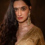 Sanjeeda Sheikh Instagram - Outfit @labelnityabajaj #ajrakhbynityabajaj 📷 @deepak_das_photography Makeup @makeupbytanvishah Jewel @the_jewel_gallery Stylist - @priyanshi2102