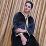 Sanjjanaa Instagram - Being an actress, I really delayed getting married in my life thinking that okay after marriage comes motherhood and after motherhood comes no opportunities in the Film Industry and I would have to stop working and stop getting work but I was so wrong … thankfully, the Times Now have changed .. we have so much more Heroine Oriented stuff , women centric projects which is happening on the Web Series & the cinematic front and so many new opportunities have opened after being a mom I have endorsed so many maternity based products, … Film actresses today often challenge traditional narratives surrounding motherhood and marriage, showcasing that these life events are not endpoints but rather new beginnings. Many actresses continue to pursue demanding careers post-motherhood, debunking the notion that having a family hinders professional success. This shift is indicative of changing societal attitudes towards women's roles, emphasizing the importance of balance and personal fulfillment. Actresses are increasingly vocal about their experiences, encouraging a broader conversation about work-life integration and the redefinition of societal expectations for women. As these narratives evolve, it's evident that marriage and motherhood can coexist with thriving careers, contributing to a more inclusive and progressive representation of women in the film industry. Also not just Film Industry be it women from any careers. I’m sure we are all facing a more stronger livelihood after we becoming a mother than becoming weaker on the Work front ,,, ??? What say ??? What is your opinion on my insight if you have read it all the way till here. Please do message us in comments and let me know your real thought ???? Costume by @momzjoy Pics shot by @creatorclubbytamadamedia , Make up by @ss_makeover_by_suha , @princealarik my co star my son ❤️ Make up Products by @official_dermacol_india Karnataka, Bangalore
