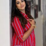 Sanjjanaa Instagram - Being a mom makes me put my emotional ups and downs on the backburner. No matter what no matter how ever I am … I just let anything be …. And I just love prioritising running behind, my child, cheering him up, irrespective of however, happy or however blue my day is …. being a celebrity, I have lived a very self centred life, and now suddenly my spotlight from myself has shifted to my son … now it’s him and only him that matters and then it is anyone else or myself. Are you feeling the same as a mother ????? thanks to my 😍 team to have put this shoot together , In frame - @princealarik , @makeoverbysomuhassan 👗 @momzjoy , @makeoverwithasha , 👑 @jhumkatales . Karnataka, Bangalore