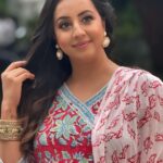 Sanjjanaa Instagram - Being a mom makes me put my emotional ups and downs on the backburner. No matter what no matter how ever I am … I just let anything be …. And I just love prioritising running behind, my child, cheering him up, irrespective of however, happy or however blue my day is …. being a celebrity, I have lived a very self centred life, and now suddenly my spotlight from myself has shifted to my son … now it’s him and only him that matters and then it is anyone else or myself. Are you feeling the same as a mother ????? thanks to my 😍 team to have put this shoot together , In frame - @princealarik , @makeoverbysomuhassan 👗 @momzjoy , @makeoverwithasha , 👑 @jhumkatales . Karnataka, Bangalore