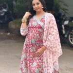 Sanjjanaa Instagram - Being a mom makes me put my emotional ups and downs on the backburner. No matter what no matter how ever I am … I just let anything be …. And I just love prioritising running behind, my child, cheering him up, irrespective of however, happy or however blue my day is …. being a celebrity, I have lived a very self centred life, and now suddenly my spotlight from myself has shifted to my son … now it’s him and only him that matters and then it is anyone else or myself. Are you feeling the same as a mother ????? thanks to my 😍 team to have put this shoot together , In frame - @princealarik , @makeoverbysomuhassan 👗 @momzjoy , @makeoverwithasha , 👑 @jhumkatales . Karnataka, Bangalore