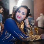 Sanjjanaa Instagram - It was a night full of fun .. and I happened to bump into a couple of my film industry Friends coincidently … the very talented & energetic boys @all_ok_official & @niranjan_deshpande … & my friend @sri.devi_roy ❤️ At the launch of a restaurant in the city … I really enjoyed using my complete make up products by @official_dermacol_india , check out how flawless and HD their base is … my super classy dress was customised by Gayathri @riddhi_99design … Photographed by @mahesh_maahi8 Karnataka, Bangalore
