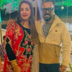 Sanjjanaa Instagram - With the arrival of the festival season and the air filled with love, my heart brimmed with anticipation for the enchanting union of my beloved friend #poojagandhi @iampoojagandhi__publicfigure with her soulmate Vijay Ghorpode. As the sweet melody of wedding bells resonates, it paints a beautiful picture of love, harmonizing the merging of two destined souls into one. I am so happy for you pooja that you have settled down with the best person you could . I felt an overwhelming sense of joy as I encountered numerous dear friends from the kannada Film Industry during this event. And what made this experience even more magical was the presence of my beloved brother, @chakravathichandrachud, by my side. There were times when I told my mom, why don’t I have a brother of my own , but after meeting @chakravarthychandrachud anna, I never felt that way I never felt I don’t have a brother anymore , I must take this occasion to thank my brother Chakravathy to be by my side. He stood by me rocksolid strong when I had no one , when I was accused by certain people of things I have never done . He educated me & strengthened me and my family to fight legal battles against ruthless people who victimised us just for their own fame , and therefore I have thoroughly thought them a lesson . Today I can proudly say that in my brother I see my Krishnaa , my mentor and I am his Arjuna his student . Thanx for being there for me bro .👊❤️ The stunning salwar I wore was an exquisite creation from the renowned @iyradesignstudio, featuring a breathtaking combination of vibrant red and captivating black. Bangalore, India