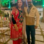 Sanjjanaa Instagram - With the arrival of the festival season and the air filled with love, my heart brimmed with anticipation for the enchanting union of my beloved friend #poojagandhi @iampoojagandhi__publicfigure with her soulmate Vijay Ghorpode. As the sweet melody of wedding bells resonates, it paints a beautiful picture of love, harmonizing the merging of two destined souls into one. I am so happy for you pooja that you have settled down with the best person you could . I felt an overwhelming sense of joy as I encountered numerous dear friends from the kannada Film Industry during this event. And what made this experience even more magical was the presence of my beloved brother, @chakravathichandrachud, by my side. There were times when I told my mom, why don’t I have a brother of my own , but after meeting @chakravarthychandrachud anna, I never felt that way I never felt I don’t have a brother anymore , I must take this occasion to thank my brother Chakravathy to be by my side. He stood by me rocksolid strong when I had no one , when I was accused by certain people of things I have never done . He educated me & strengthened me and my family to fight legal battles against ruthless people who victimised us just for their own fame , and therefore I have thoroughly thought them a lesson . Today I can proudly say that in my brother I see my Krishnaa , my mentor and I am his Arjuna his student . Thanx for being there for me bro .👊❤️ The stunning salwar I wore was an exquisite creation from the renowned @iyradesignstudio, featuring a breathtaking combination of vibrant red and captivating black. Bangalore, India
