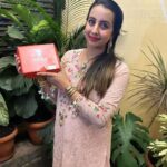 Sanjjanaa Instagram - Oh, how I long to express my affection for local delights! Why would we ever consider those countless international pizza brands when we have our very own @ciros_pizzeria, lovingly established by the esteemed Mr. Nikhil Nath and Mr. Paul? Allow me to seize this moment to shower praise upon their delectable, irresistible array of cheesy, mouthwatering pizzas that melt in one's mouth 🍕, as well as their divine paninis and tantalizing chicken starters that we savored on my beloved husband's birthday. I would wholeheartedly recommend this exquisite restaurant nestled in the bustling heart of Indiranagar. It is a perfect choice for all your special occasions, as it exudes an enchanting blend of professionalism, warm hospitality, and, most importantly, delectable cuisine that will surely captivate your senses. Karnataka, Bangalore