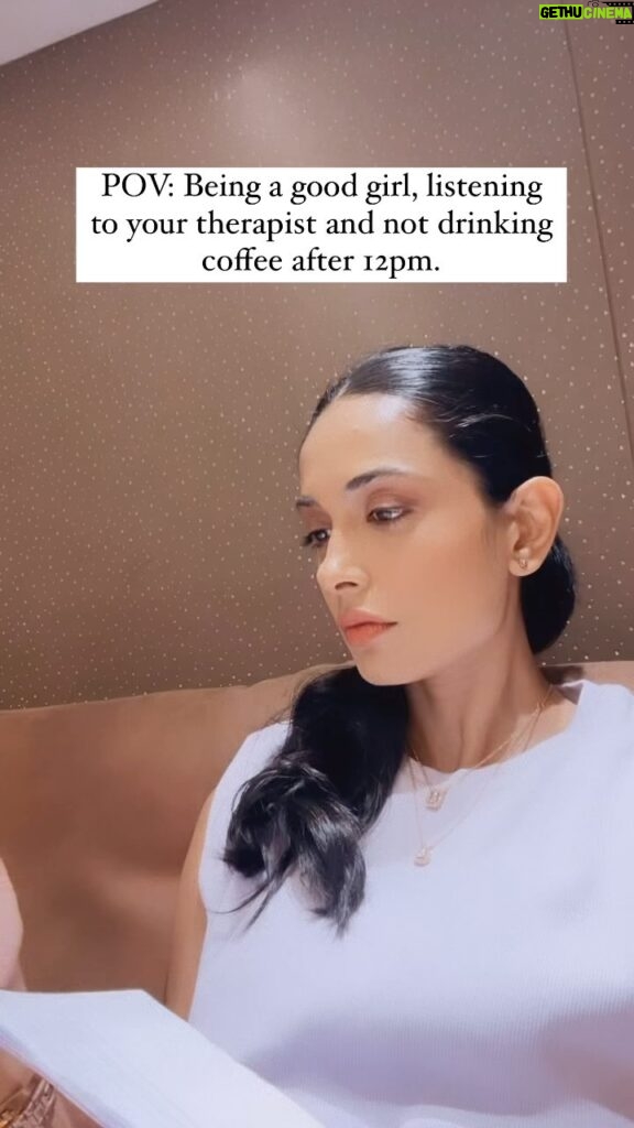 Sarah Jane Dias Instagram - anyone have this problem? . #fortheloveofcoffee #coffeelover #coffee #coffeegram #instacoffee #coffeereels #coffeemakeseverythingbetter #coffeeislife