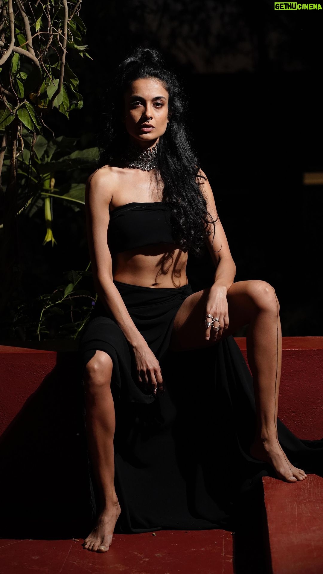 Sarah Jane Dias Instagram - when you stop letting the voices get to you. . #riseandshine #takebackyour #claimyoupower #enoughisenough #poweron #powerup #transitionreels