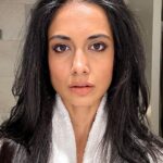 Sarah Jane Dias Instagram - Android reporting for duty . #ai #aireel #android #robot
