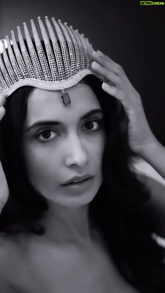 Sarah Jane Dias Instagram - Don’t know why I ever took this thing off. . #ifyouknowyouknow #missindia #missindiaworld #crown #fixyourcrown #queen . photography - @thestorytellerofficial