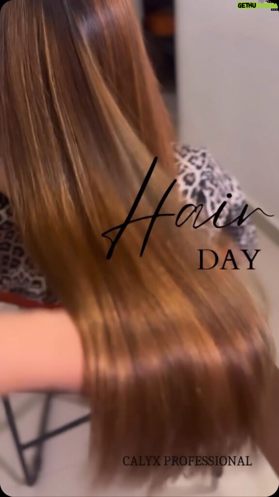 Satarupa Pyne Instagram - Snip, snip, slay !! Hair done by | @calyxprofessional. | #satarupapyne #pyne #calyx #calyxprofessional #hairday #hair #hairtransformation ##pehlebhimain #satarupa #haircolor #frenchbalayage #triptidimrianimal #insta #trip