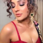 Seerat Kapoor Instagram – May this year take us closer to ourselves and the life we would love to lead! Spread love and joy always. Happy Diwali Fam Jam. Stay blessed ♥️🪔

Styled by: @officialanahita
Saree: @cyynosurepune
Blouse: @varunchakkilam
Earrings: @ajnaaofficial
Kada & ring: @adornablesbysonalimehra
Makeup by: @khateejakhanofficial
Hair by: @bhanu_makeup_hairstylist 
Style team: @pranathivarma.k