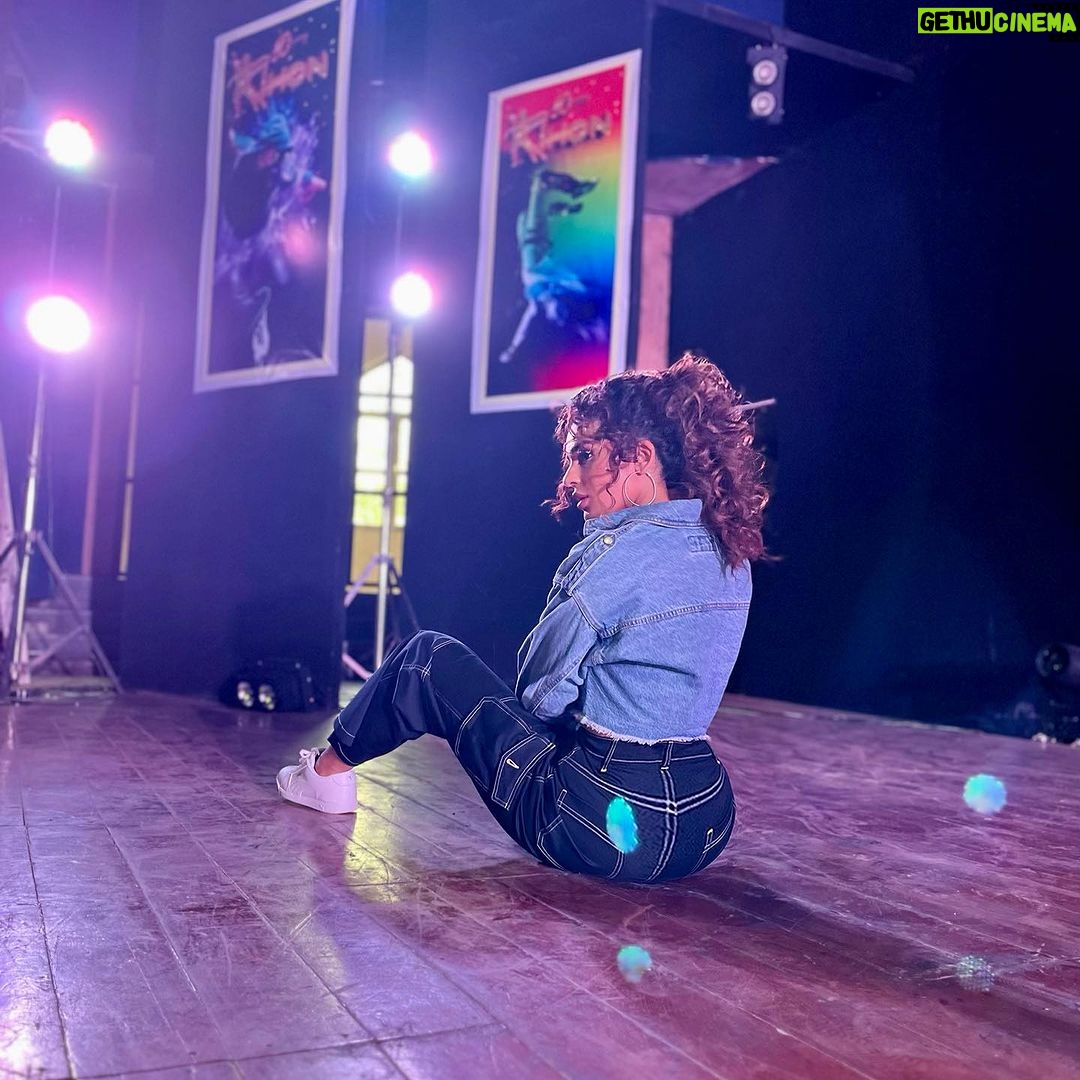 Seerat Kapoor Instagram - Lurk all you want, you ain’t finding a stance like that ☄️