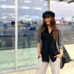 Seerat Kapoor Instagram - Off to shoot the last leg of my film with @imsharwanand @tsriramadittya @peoplemediafactory 👟✈️ This schedule is going to be blast. We have a song coming up only for you! Wait for it ♥️🎵 What say #hyderabad 😘 Hyderabad