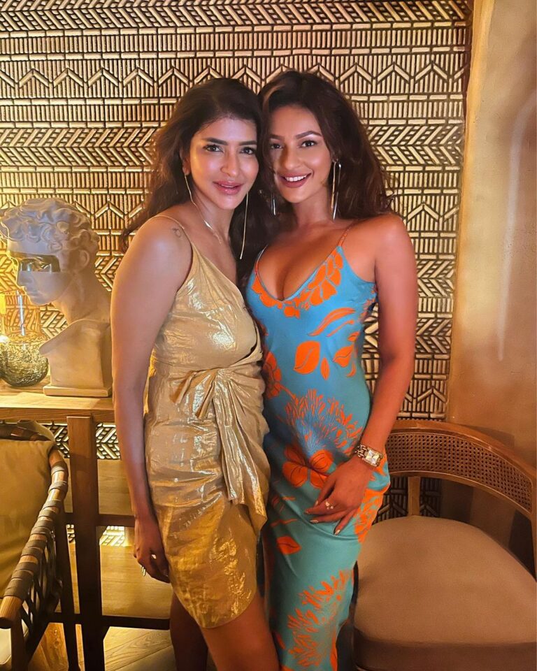 Seerat Kapoor Instagram - Happiest Birthday to the doll who lights up everyone’s lives! Love you @lakshmimanchu May this be your best year yet ♥️🎂😘