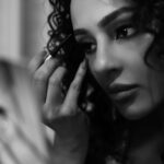 Seerat Kapoor Instagram - Getting ready is a mood 💋 Label: @neerusindia Makeup: @joygoswami26 Photographer: @__taleteller__ Hair: @sanjana_lachhwani