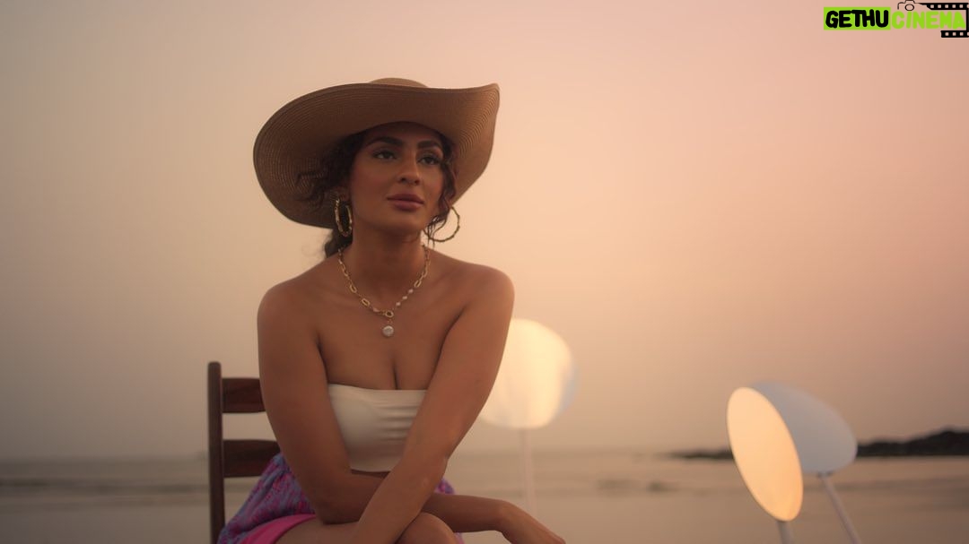 Seerat Kapoor Instagram - grabs from a music video shot recently for jjust music. cheers team @themadphotographer @curiouschronicler @pranshu.bora @komalsolankii @mehul.modi1991 @formless_thoughts Mumbai - मुंबई