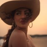 Seerat Kapoor Instagram - grabs from a music video shot recently for jjust music. cheers team @themadphotographer @curiouschronicler @pranshu.bora @komalsolankii @mehul.modi1991 @formless_thoughts Mumbai - मुंबई