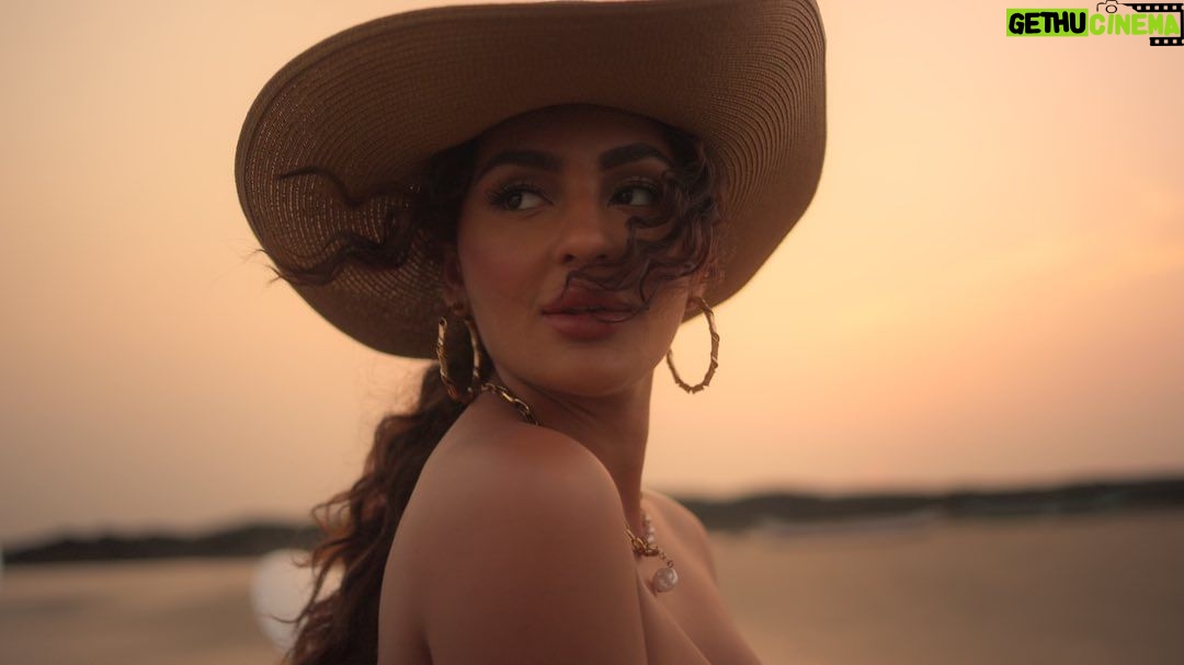 Seerat Kapoor Instagram - grabs from a music video shot recently for jjust music. cheers team @themadphotographer @curiouschronicler @pranshu.bora @komalsolankii @mehul.modi1991 @formless_thoughts Mumbai - मुंबई