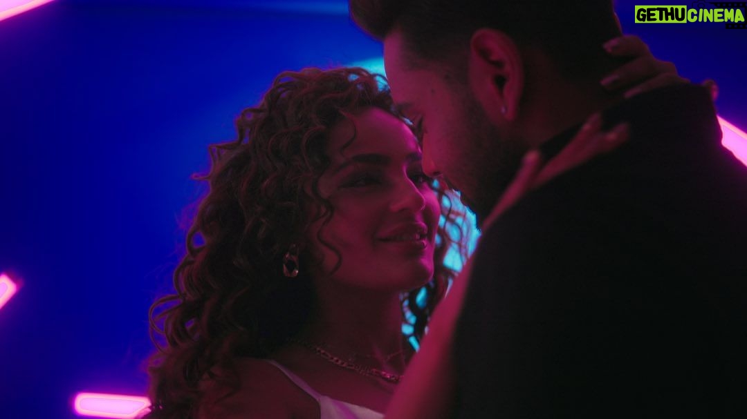 Seerat Kapoor Instagram - grabs from a music video shot recently for jjust music. cheers team @themadphotographer @curiouschronicler @pranshu.bora @komalsolankii @mehul.modi1991 @formless_thoughts Mumbai - मुंबई