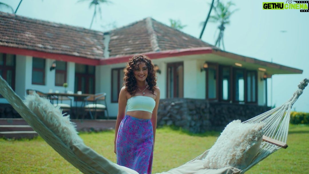 Seerat Kapoor Instagram - grabs from a music video shot recently for jjust music. cheers team @themadphotographer @curiouschronicler @pranshu.bora @komalsolankii @mehul.modi1991 @formless_thoughts Mumbai - मुंबई