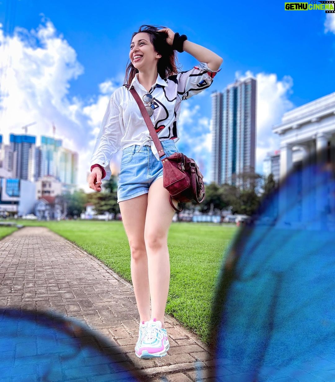Sehrish Ali Instagram - I am Unstoppableā #girl #love #like #follow #instagood #cute #beautiful #photooftheday #fashion #style #smile #beauty #happy #me #model #picoftheday #photography #instagram #art #selfie #photo #followme #instadaily #myself #instalike #makeup #life #girls #nature #bhfyp @sarfaraz_khan7 Edited by š