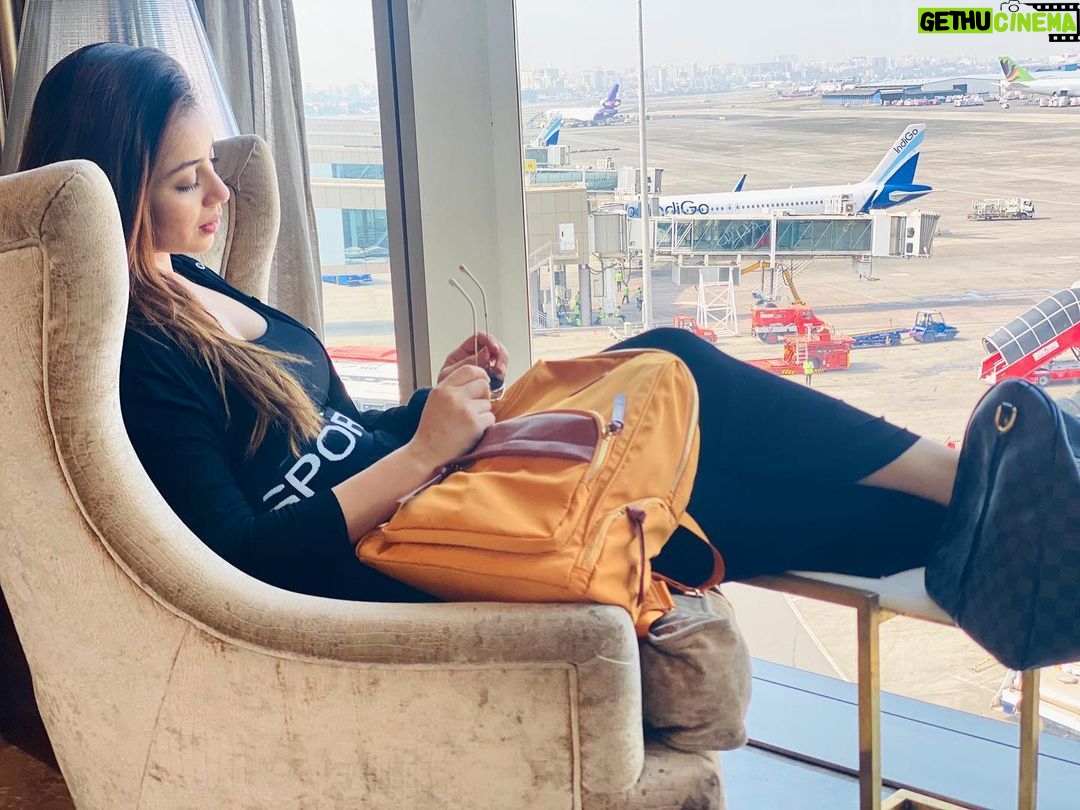 Sehrish Ali Instagram - Off to ✈️✈️ With @srilankanairlinesofficial ✨✨✨ #travel #nature #photography #travelphotography #love #photooftheday #instagood #travelgram #picoftheday #instagram #photo #beautiful #art #like #naturephotography #wanderlust #adventure #summer #instatravel #follow #travelblogger #landscape #happy #bhfyp #fashion #trip #explore #ig #vacation #bhfyp @pepper_diaries @linkinrepspvtltd @eulledigital