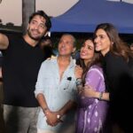 Shaheer Sheikh Instagram – Feels like just yesterday that the journey of Do Patti began…and it’s unbelievable that we’ve made it to the finish line so soon!
Super duper grateful to this ambitious and tenacious crew who has managed to battle everything from fire to ice! And come out winners 🥂

To the cast that has given it their all and how – @kritisanon @kajol @shaheernsheikh and all the amazing actors who hit it out of the park – Thank you!

To our director @beatnikbob and DOP @mart – for infusing their magical and unbeatable craft to our story – there could have been no one better!

And to the one who started it all, our writer-producer @kanika.d – Do Patti wouldn’t exist without you! 

Folks and subscribers of the legendary @netflix – Y’all are going to be in for a treat real soon! 🫡