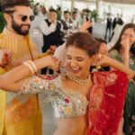 Shakti Mohan Instagram - Behen di mehandi 💛 #besttimes @muktimohan @whokunalthakur Styled by @shreyandurjastyle Outfit @anishashettyofficial Jewellery @swabhimannjewellery @rubans.in Hair @aaliyahussainhairmakeupcreator Makeup @ritickasjalan Photos @themadeinheaven @shubhamdancer