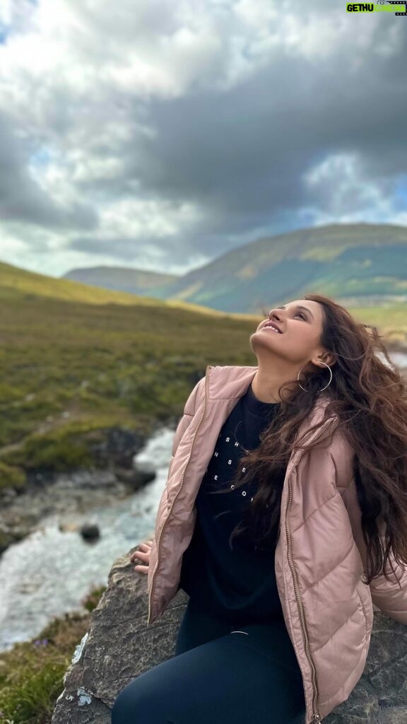 Shakti Mohan Instagram - When I was one with the wind 🌬️ Scotland
