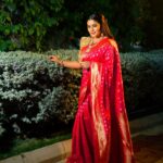 Shamna Kasim Instagram - Find a reason to smile every day… Saree: @ananyacollections_for_you Blouse: @vasudevan.arun Jewelry: @kushalsfashionjewellery Pics: @v_capturesphotography Hairstylist: @hairartistpoojagupta Personal staff: @pranay_kohli @etvtelugu2708 @etvwin #dheepremierleague #lovemyjob 🧿