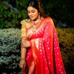 Shamna Kasim Instagram - Find a reason to smile every day… Saree: @ananyacollections_for_you Blouse: @vasudevan.arun Jewelry: @kushalsfashionjewellery Pics: @v_capturesphotography Hairstylist: @hairartistpoojagupta Personal staff: @pranay_kohli @etvtelugu2708 @etvwin #dheepremierleague #lovemyjob 🧿