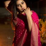 Shamna Kasim Instagram - Keep calm and stay happy 🩷 Saree: @chelaclothing Jewelry: @becoz_its_silver Pics: @v_capturesphotography Hairstylist: @hairartistpoojagupta Personal staff: @pranay_kohli @etvtelugu2708 @etvwin #dheepremierleague #lovemyjob 🧿