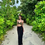 Shanaya Kapoor Instagram - days like these>>>>🌴🌊🥥🧜🏻‍♀️💫 @ncstravels @fushifaru #fushifaru #fushifarumaldives #collab
